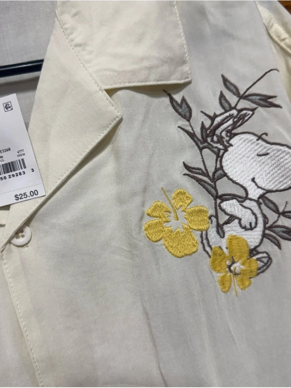 Women’s XL Cream Floral Short-Sleeve Button-Up Shirt